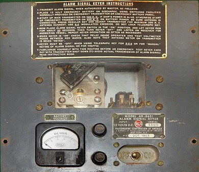 Unit with a meter, 2 fruse holders, an opening showing some of the intrnal works, and large set of instructions.