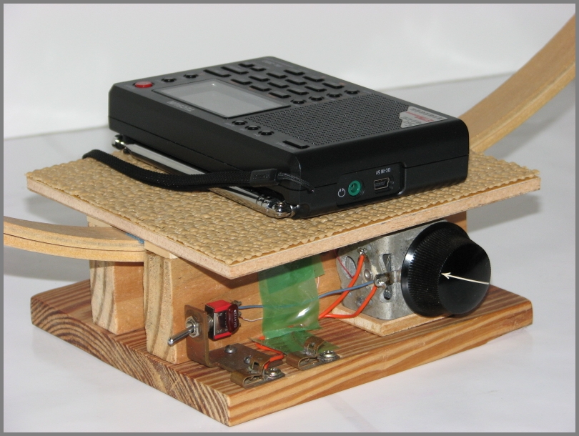Base of Quilting Hoop Loop showing the tuning capacitor,range extending switch and clips